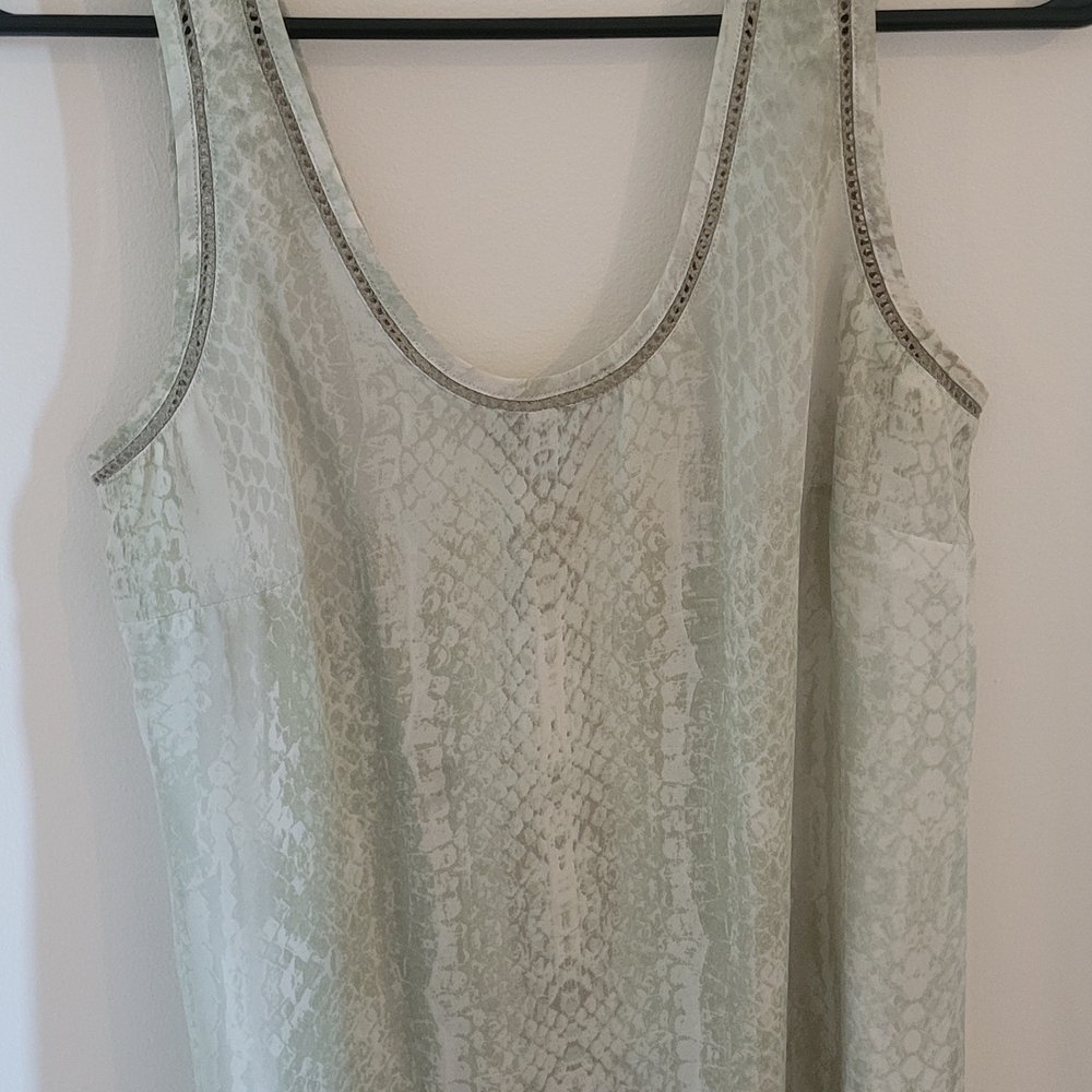 Dynamite Beige and Cream Patterned Top